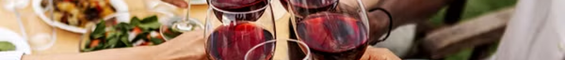 Cinsault, Pinot Noir, Grenache : nos rouges à boire frais l’été